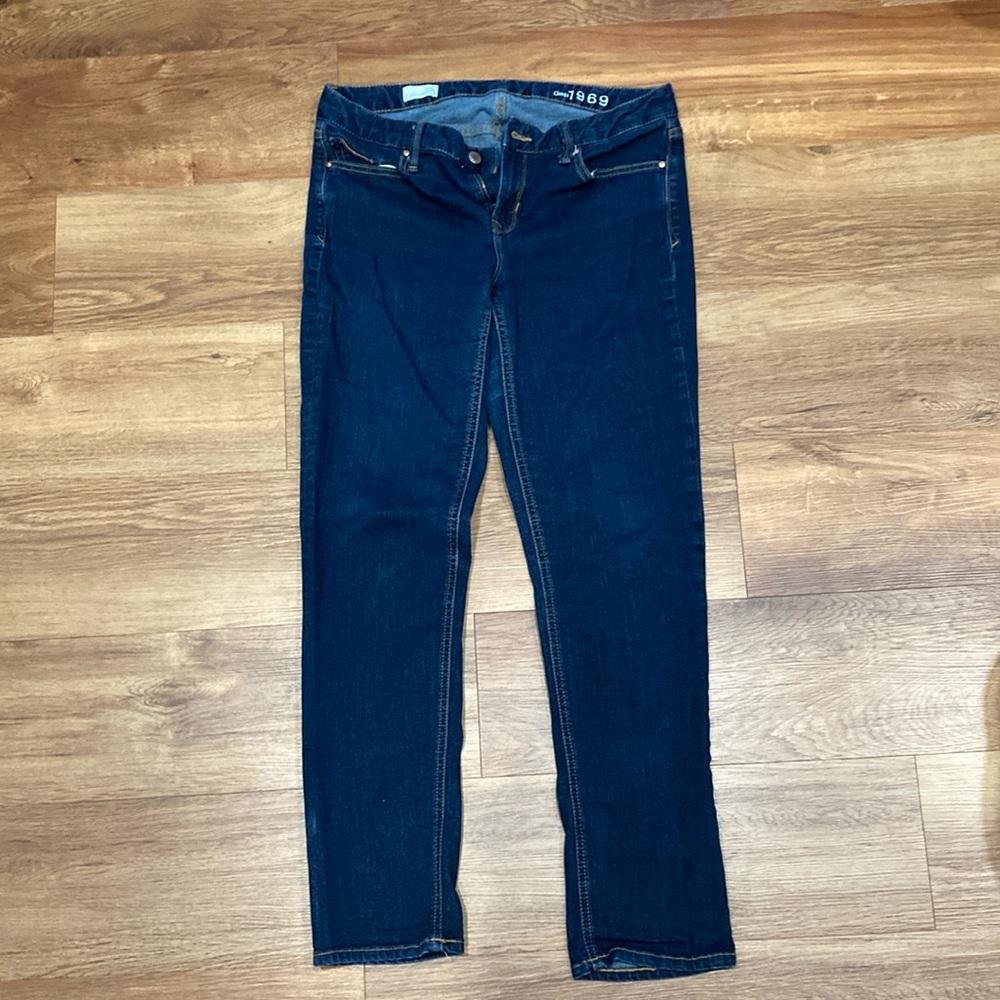 Gap Real Straight Jeans in dark wash
